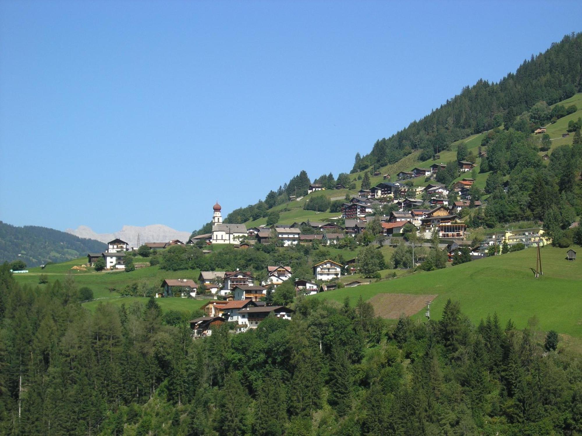 Hotel Alpenfriede Йерценс Экстерьер фото